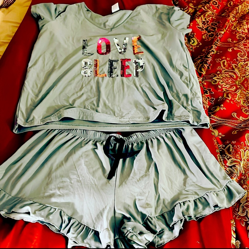 Pajama set